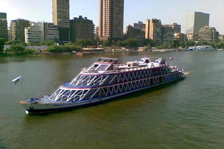 Luxury Nile Crystal Dinner Cruise in Cairo VIP Night Experience