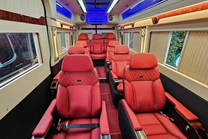 Limousine Bus Ticket From Hanoi to Ninh Binh OR Return