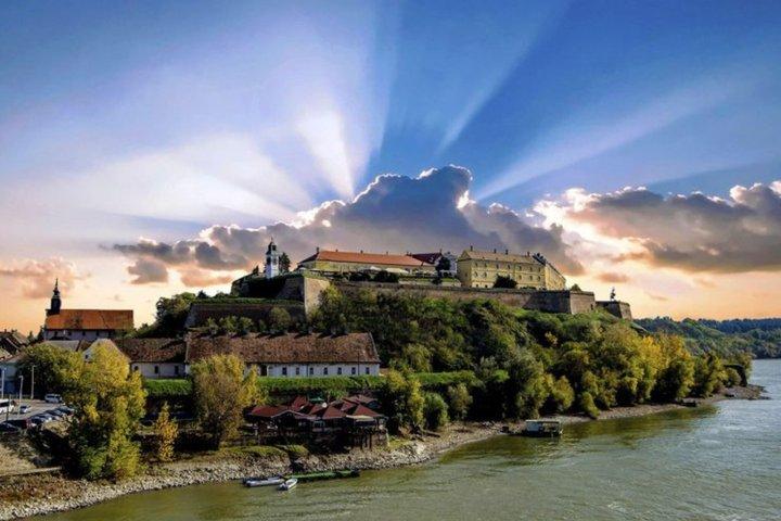 Novi Sad and Sremski Karlovci Tour from Belgrade