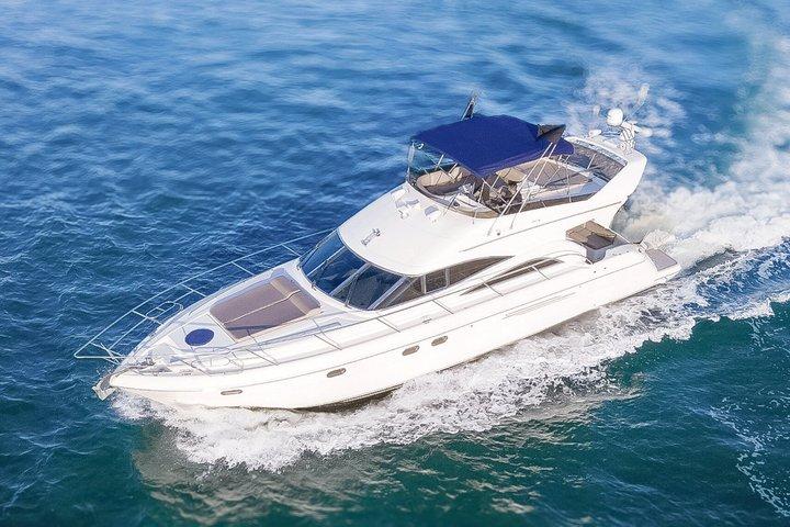Luxury 60FT Yacht in Miami Private Activity with Two Jet Skis