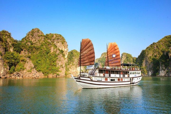 Hanoi: Garden Bay Cruise 2-Day Scenic Escape to Bai Tu Long Bay