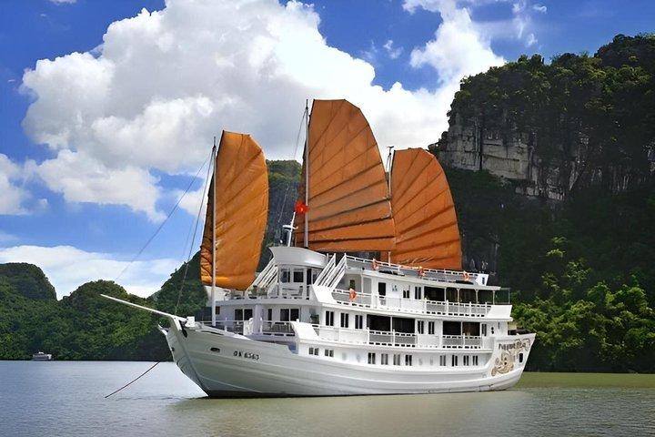 2-Day Garden Peak Journey Through Serene Side of Bai Tu Long Bay