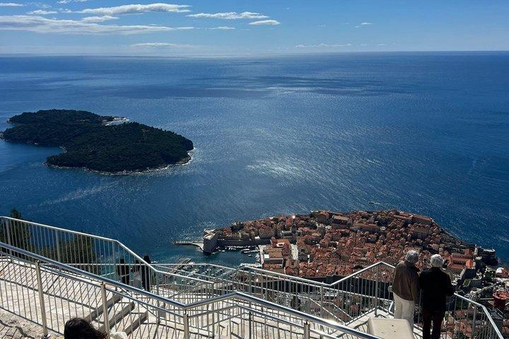 Dubrovni Tuk-Tuk Tour with Guide and Audio guide