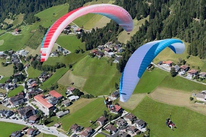 Paragliding & Tandemflüge with World Champion & Team, Stubaital
