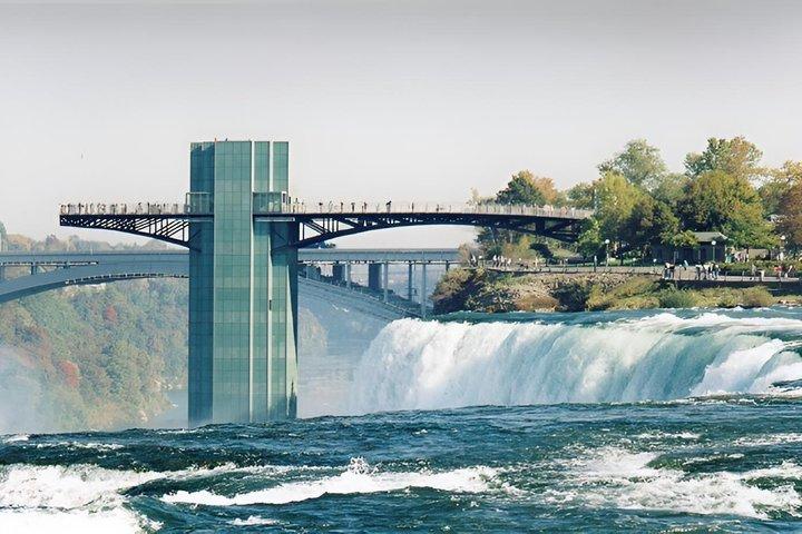 Niagara Falls America and Canada Side Combo Tour With Lunch