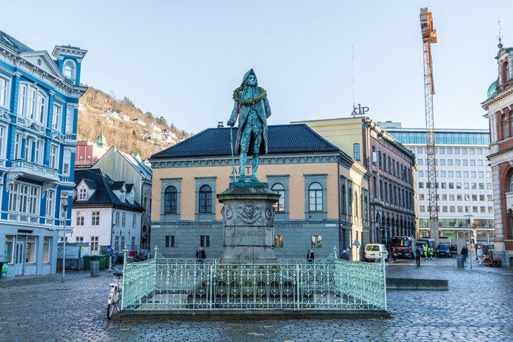 Wolves, Vikings, Cod and Cannonballs Self Guided Tour of Bergen