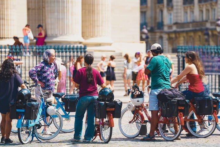 Paris in Vintage Solex - Latin Quarter, St-Germain & Eiffel Tower