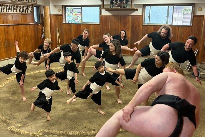 Sumo experience in Tokyo Step into the ring and sumo meal