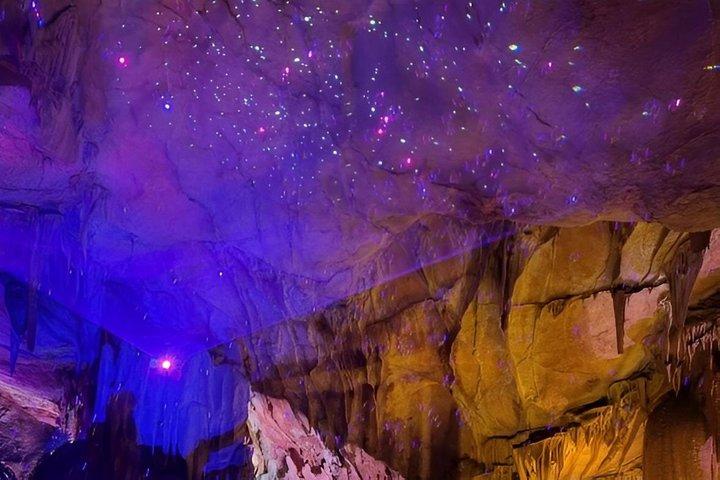 Guilin Reed Flute Cave and Elephant Trunk Hill Tour