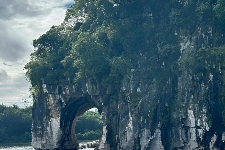 Guilin Reed Flute Cave and Elephant Trunk Hill Tour