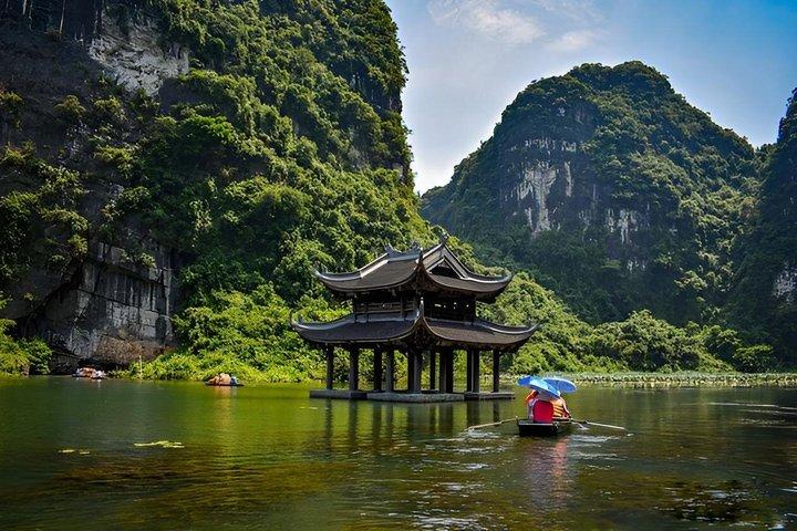 Ninh Binh Day Tour Hoa Lu - Trang An/Tam Coc - Mua Cave -Cycling