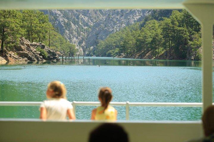 Green Canyon Boat and Green Lake Tour with Lunch and Soft Drinks