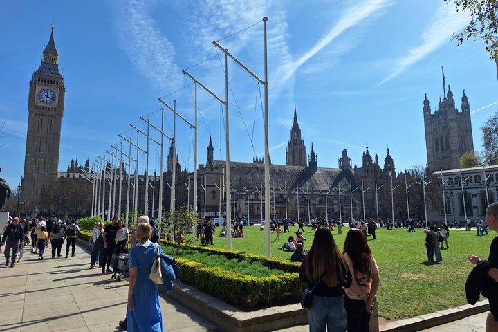 2h Royal London Walk: Buckingham Palace, Westminster & Big Ben