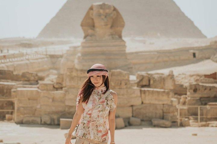Giza Pyramids and Sphinx Ticket with Private Pickup and Drop Off