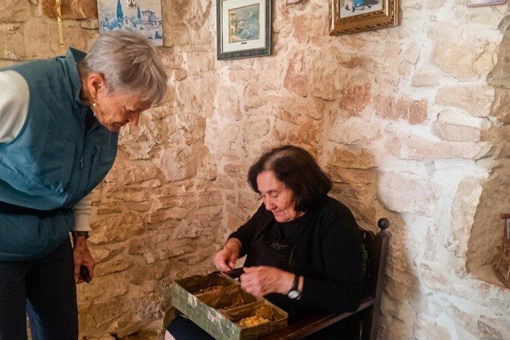 From Lecce : Alberobello, Locorot, Ostuni, guided tour & Brunch