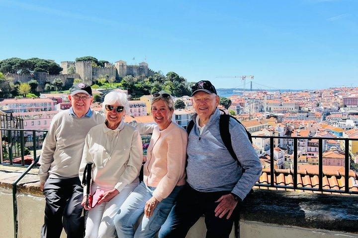 Lisbon tuktuk :Old town Alfama ,Central city and Belem with guide