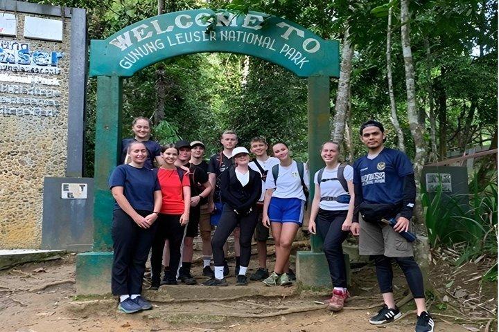 Jungle Trekking 1 Day in Bukit Lawang