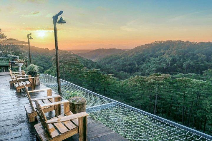 Da Lat Early Morning Hiking Tour with Sunrise and Cloud Sea Views