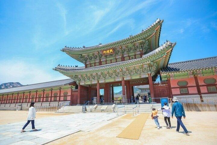 Private Seoul Layover : North Korea Border & City