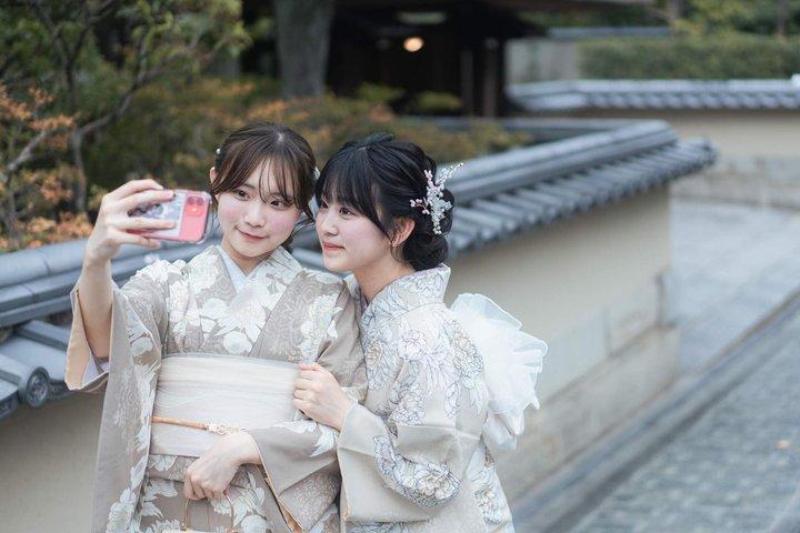 Kimono Rental Experience in Kyoto