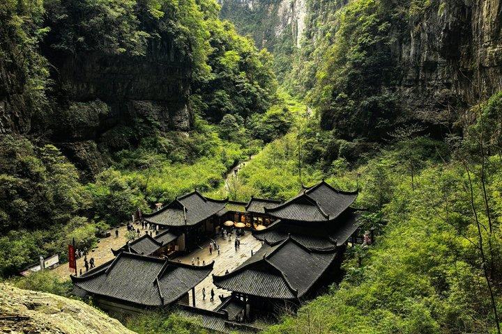 Chongqing Wulong 3 Natural Bridges Fairy Mountain Tour