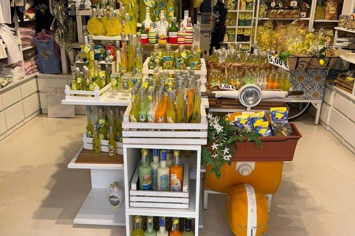 Guided Walking Tour of Sorrento with Limoncello Tasting