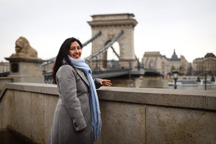 Budapest Private Guided Tour with Photoshoot - Small(2hrs)
