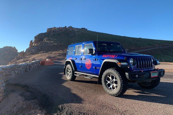 Pikes Peak and Garden of the Gods Colorado Jeep Tour