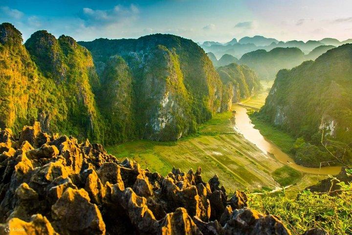 Ninh Binh Cultural Immersion,Trang An & Mua Cave Viewpoint