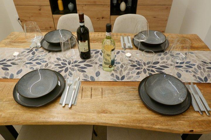 Cook and Eat in a Local Milan Home, max 8 Guests