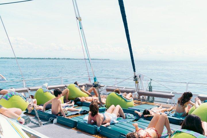 Bali Hai - Aristocat Sailing Cruise