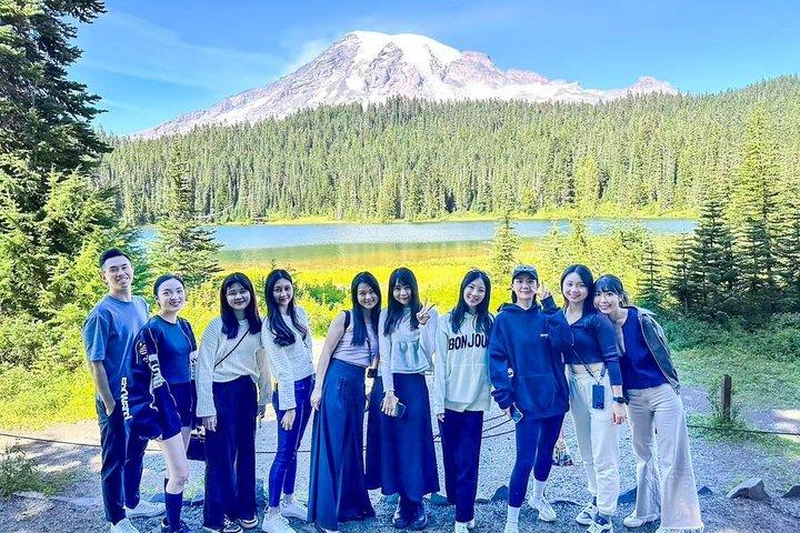 Mt Rainier National Park Small Group Tour from Seattle