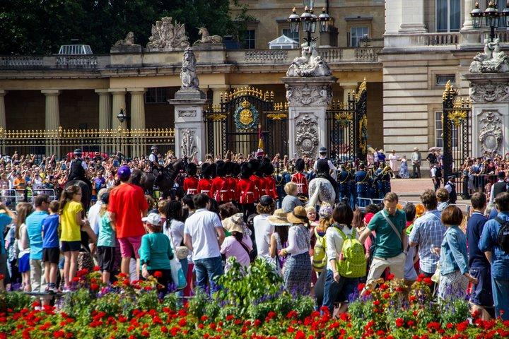 London Changing of the Guard Guided Tour