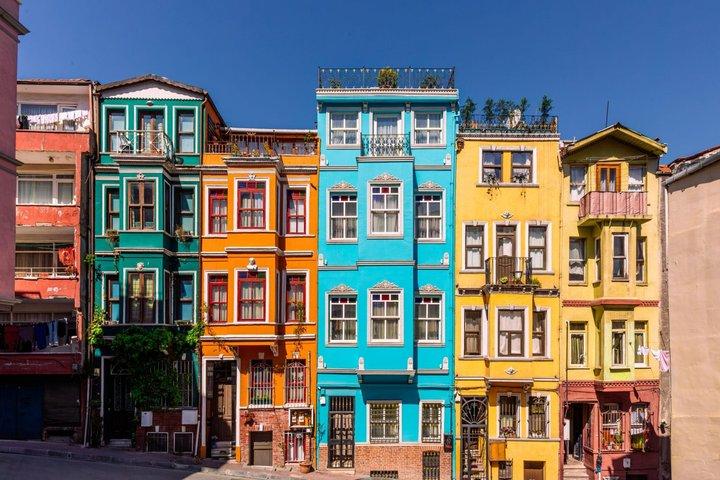 Istanbul Balat Tour by Cable Car and Boat
