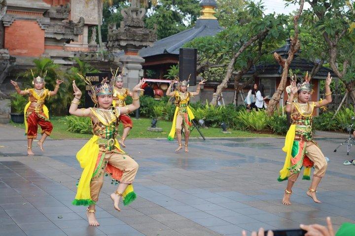 Jakarta Cultural Tour: Explore Indonesia’s Traditions & Diversity