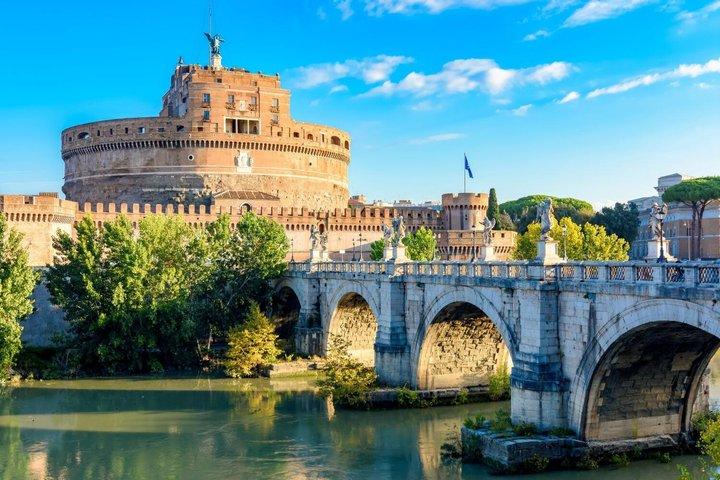 St. Peter's Basilica Reserved Entrance Tour + Castel Sant’Angelo