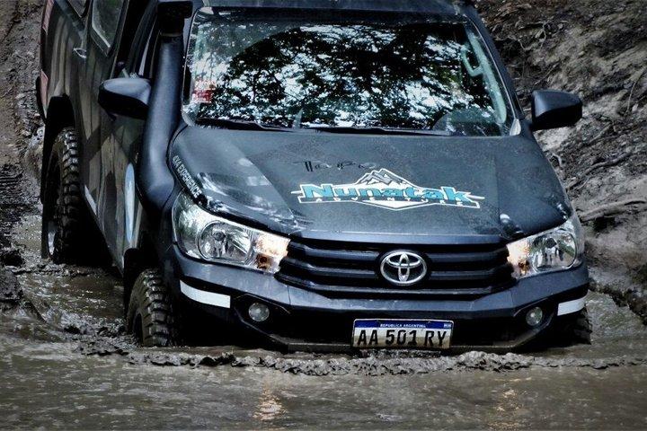 Off Road Tour 4WD Adventure on Lakes Fagnano and Escondido