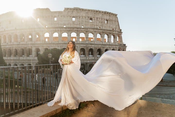 Rome : Photoshoot with Flying Dress