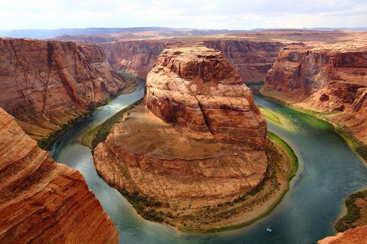 3 Hour Ride with a Guide UTV Tour with Views of Lake Powell Area