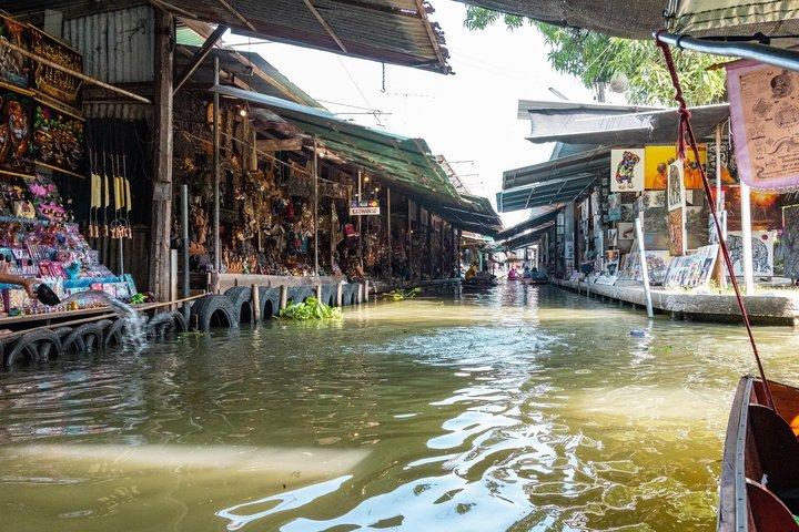 Private Floating Market and Maeklong Railway Market Day Tour