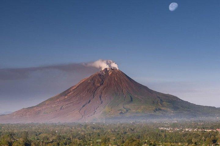 Mount Sibayak Sunrise Hike or Day Hike from Berastagi