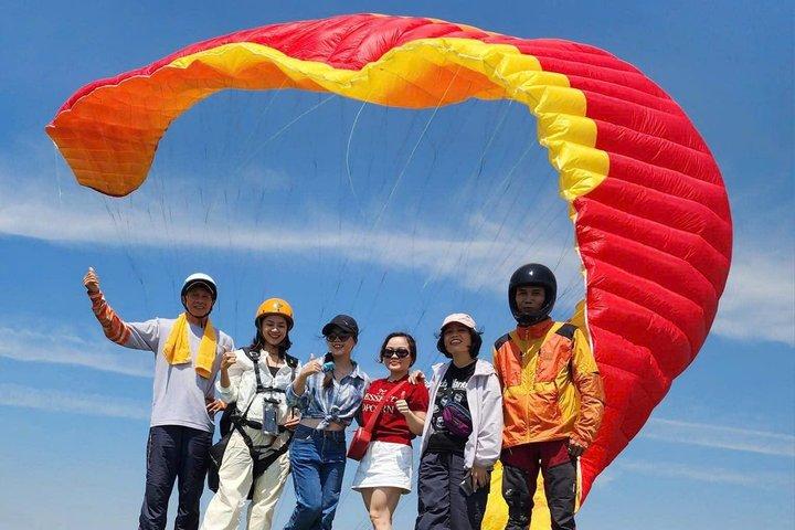 90-Min Daily Sapa Paragliding Tour – Hotel Transfer Included