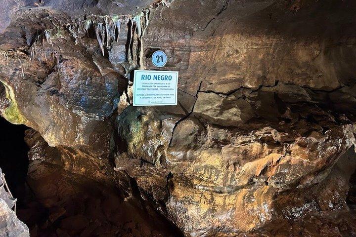 Private Tour to Mira de Aire Caves and Porto de Mós Castle