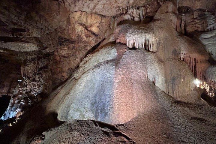 Private Tour to Mira de Aire Caves and Porto de Mós Castle