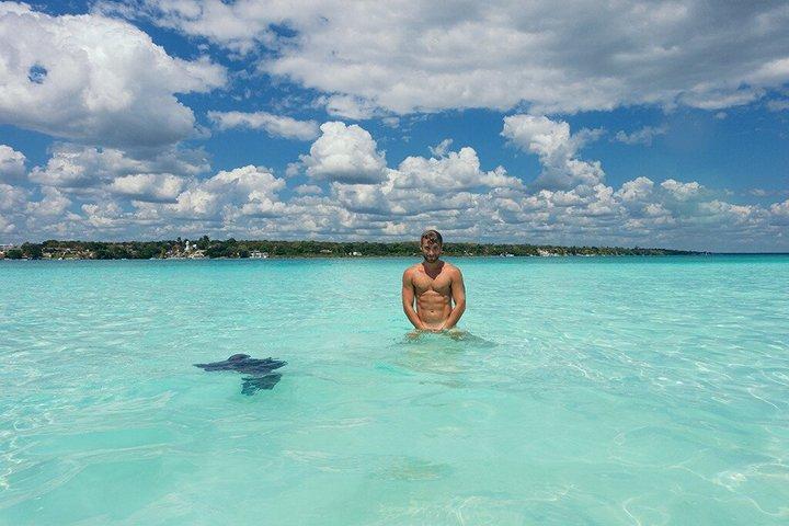 Bacalar Tour from Costa Maya: Visit the Lagoon of Seven Colors