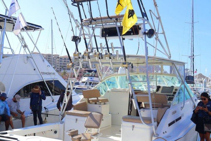 Ultimate Cabo Fishing Experience Aboard the Phantom