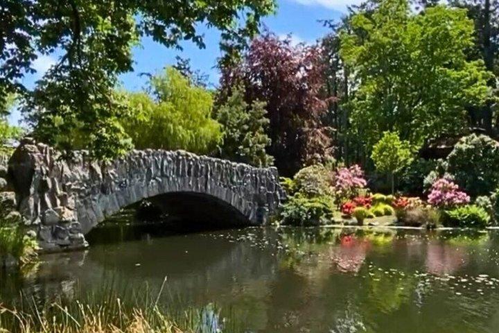 Victoria Highlights Private Pedicab Tour