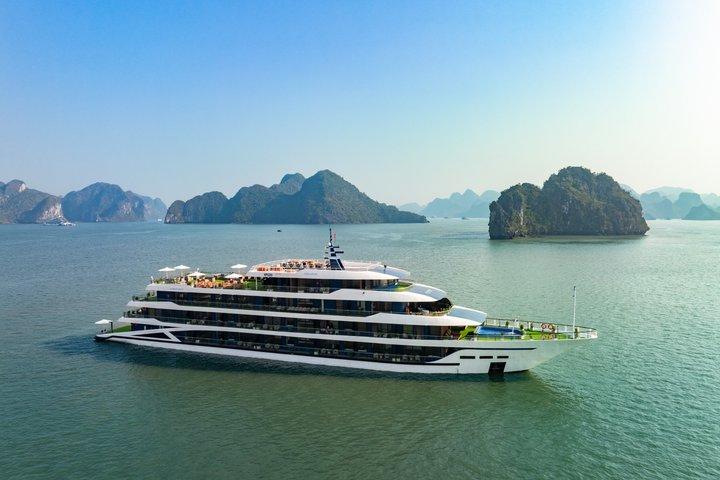 Hanoi: 2-Day Luxury Cruise Lan Ha Bay with Balcony Cabin