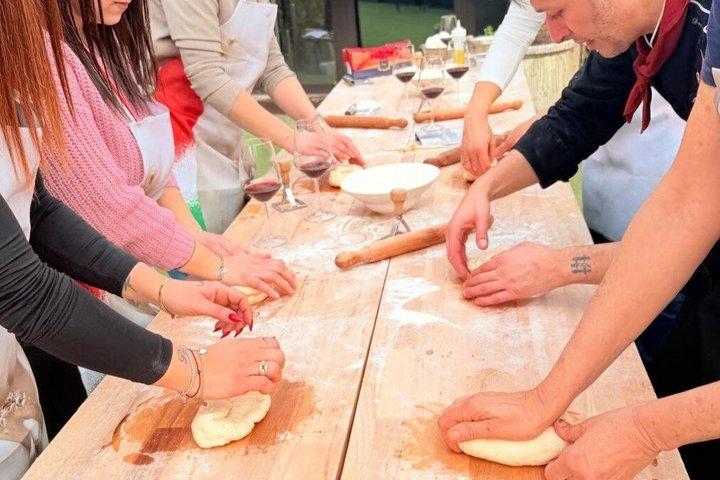 Florence Pizza and Pasta Cooking Class with Professional Chef