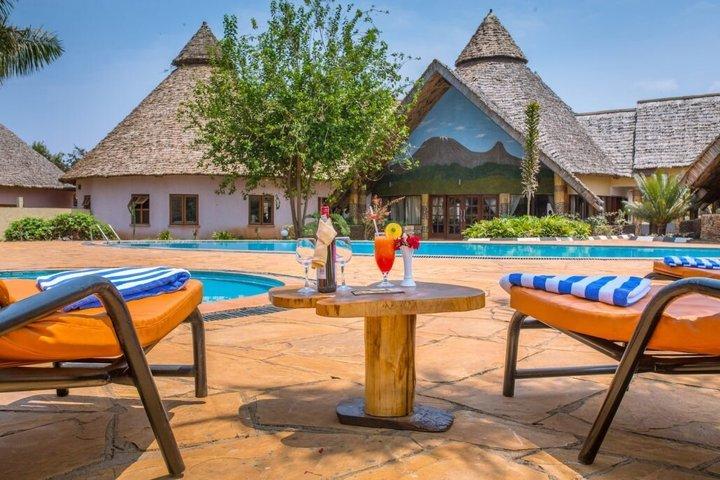 4 Day Mid Range Safari and visit to the Maasai